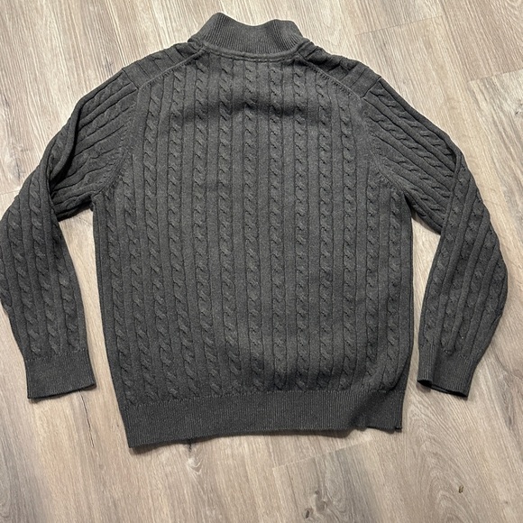 Denver Hayes old money sweater - Picture 3 of 3